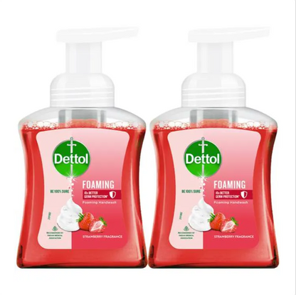 Dettol Foaming Handwash - 10x Better Germ Protection, Strawberry, 3x250 ml pump (Multipack)